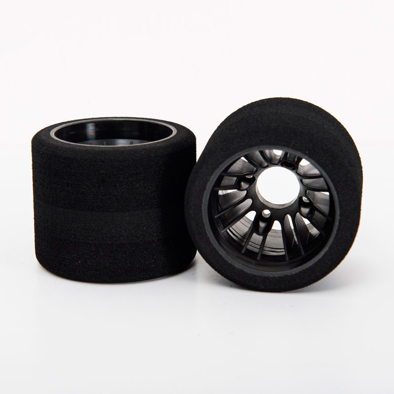 1/10 PAN CAR TIRE - ONE - REAR SH 28 BY CAPRICORN